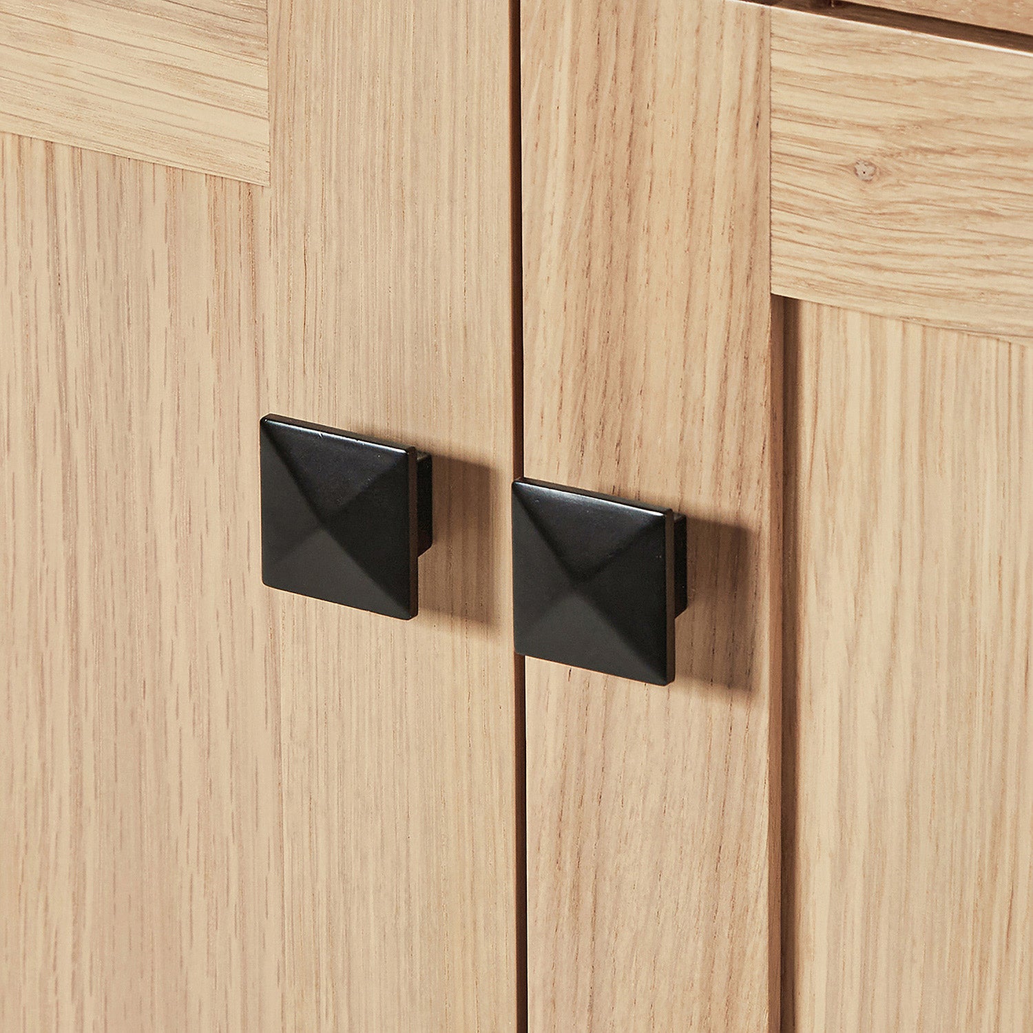 Beckford 66-inch Natural Oak base cabinet on detail 3