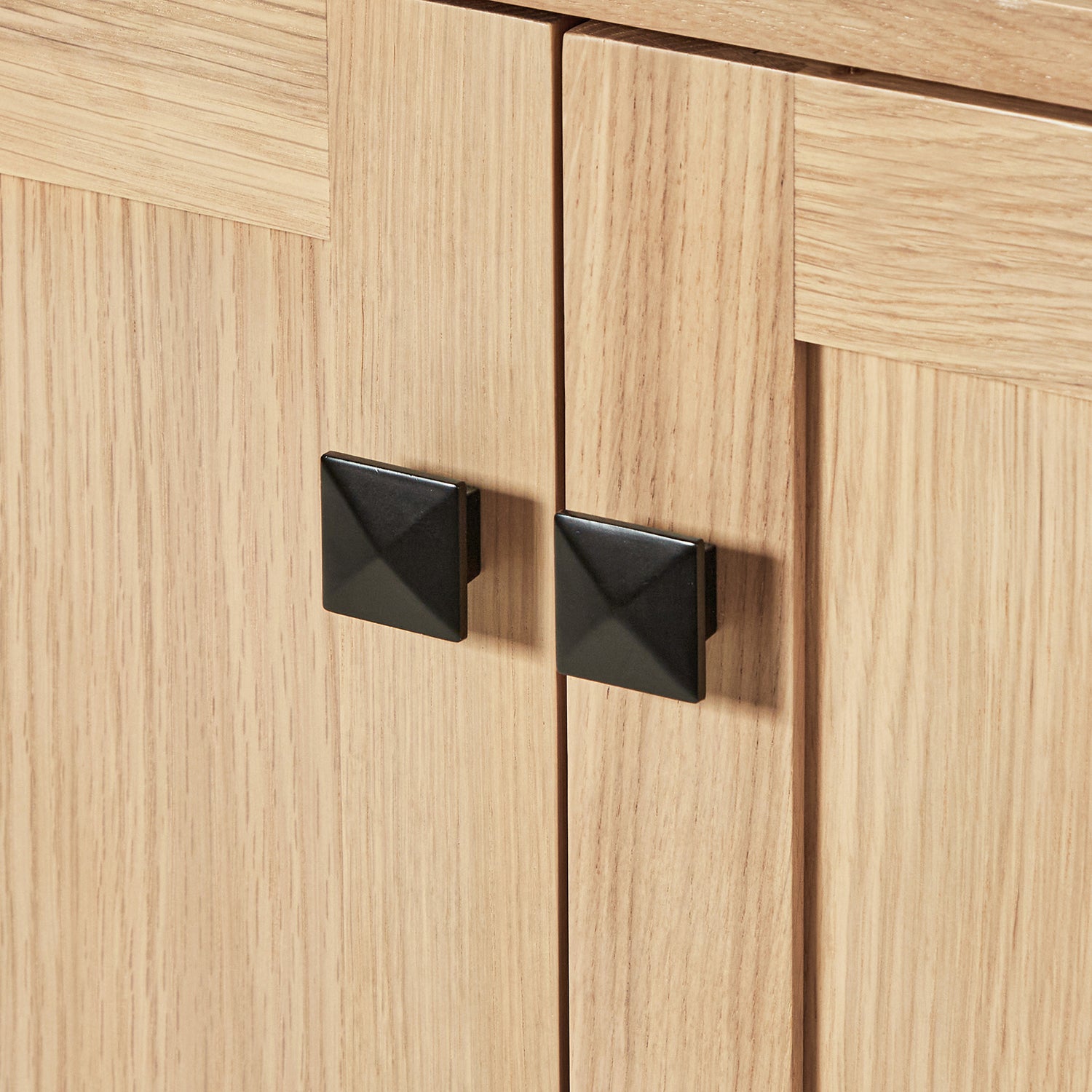 Beckford 72-inch Natural Oak base cabinet on detail 3