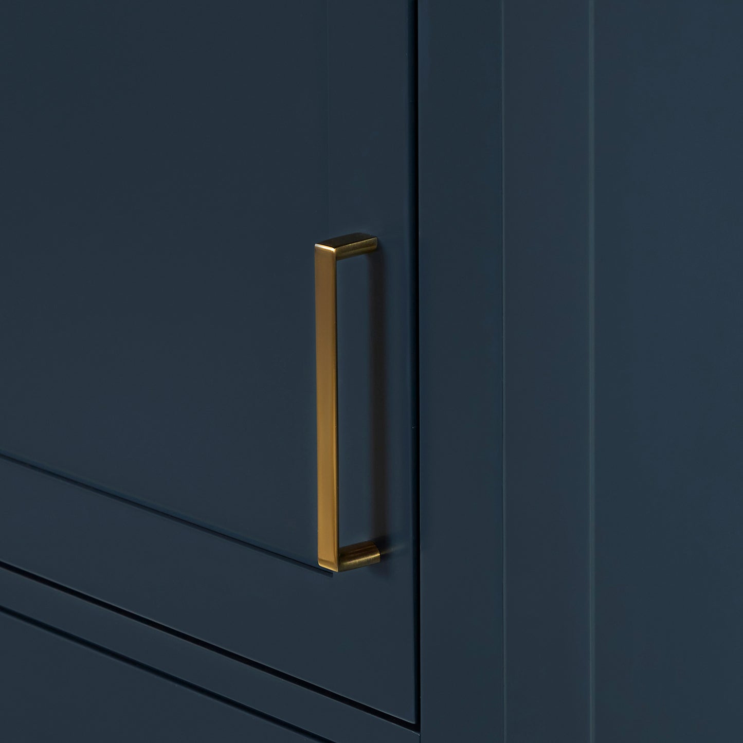 Beckford 2065-inch Midnight Blue base cabinet on detail 2
