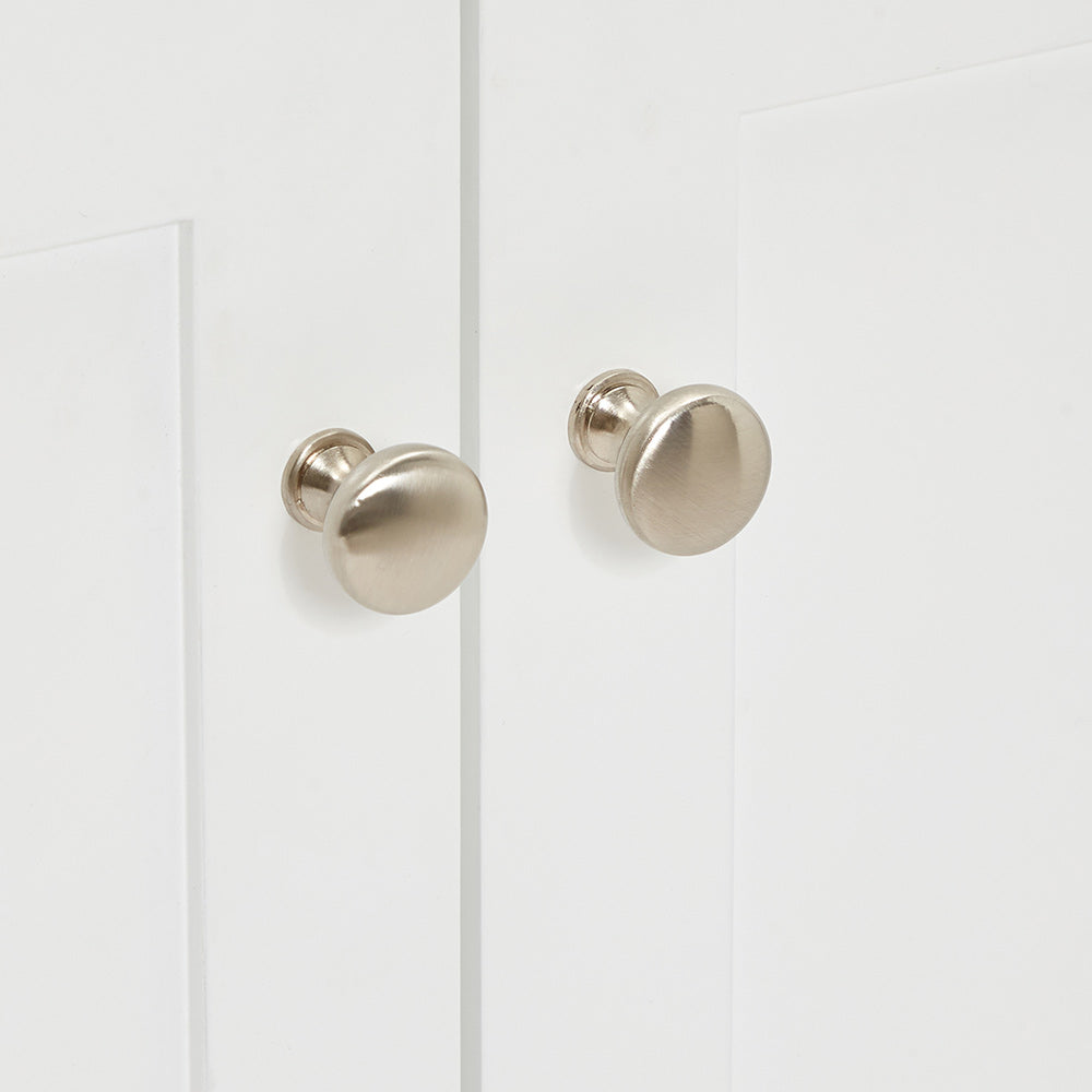 Bradford 60-inch White base cabinet on detail 3