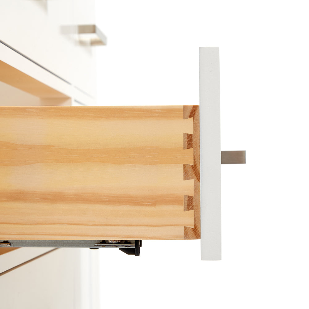 Alenza 42-inch White bathroom vanity on detail 3