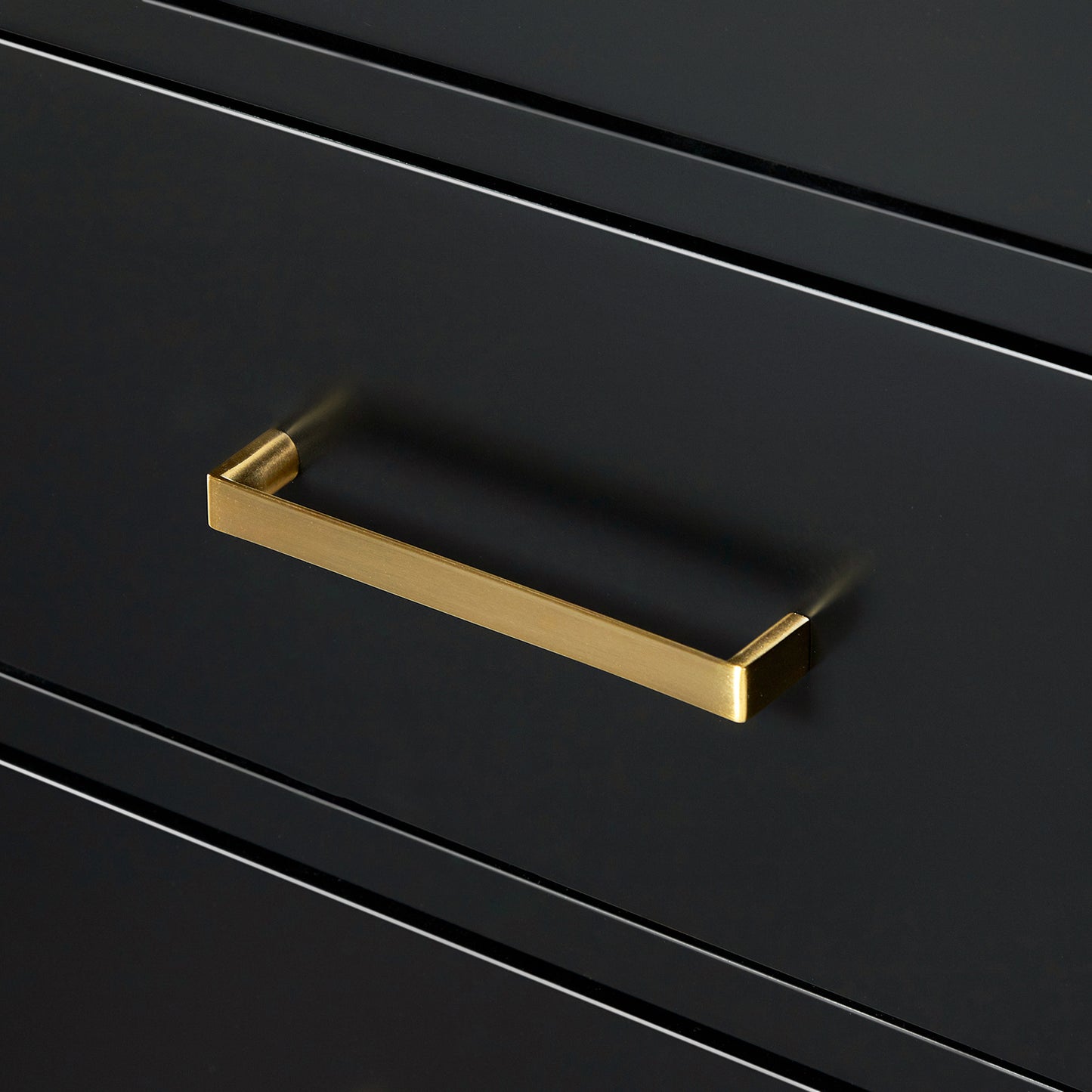 Isabella 30-inch Black base cabinet on detail 2