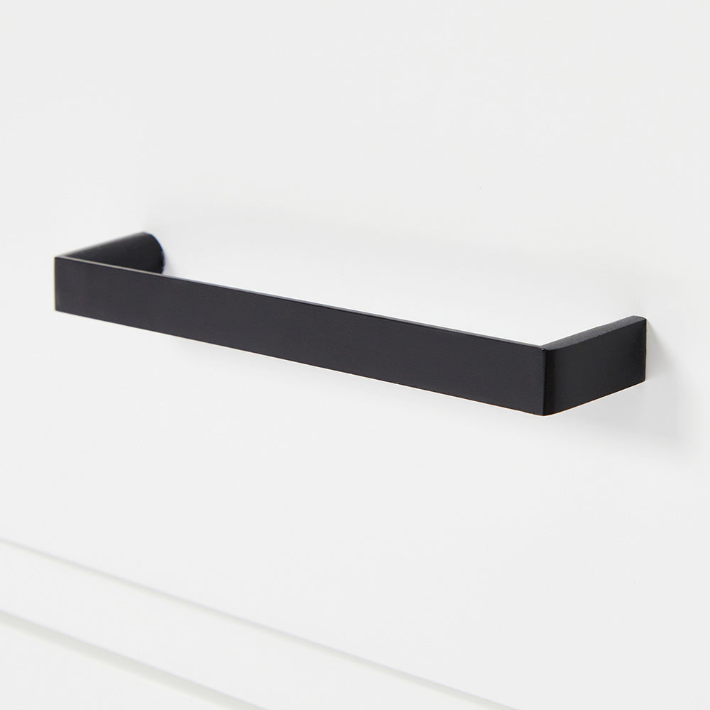 Isabella 54-inch White base cabinet on detail 3