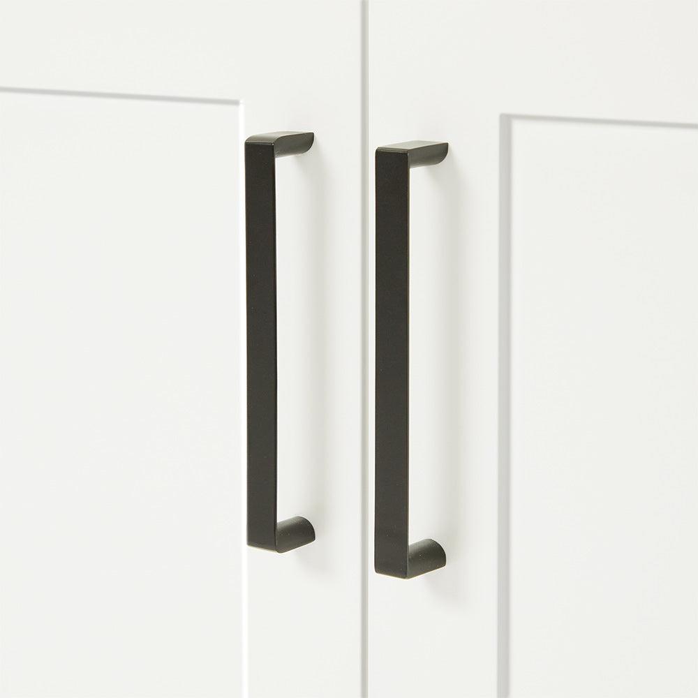 Isabella 60-inch White base cabinet on detail 2